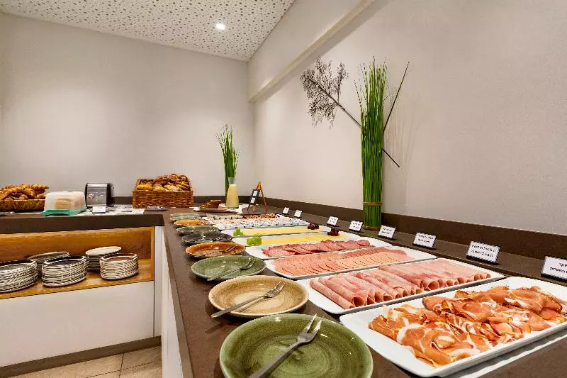 Hotelli Wyndham Garden Munich Messe