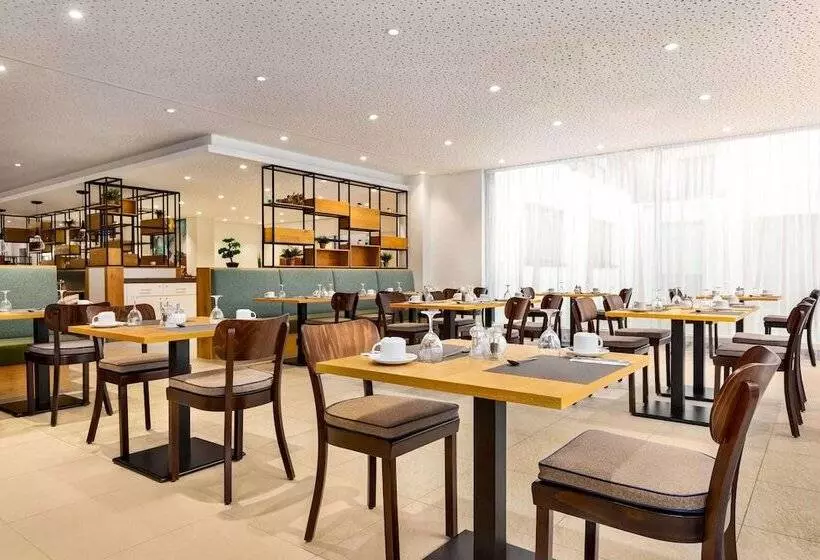 Hotelli Wyndham Garden Munich Messe