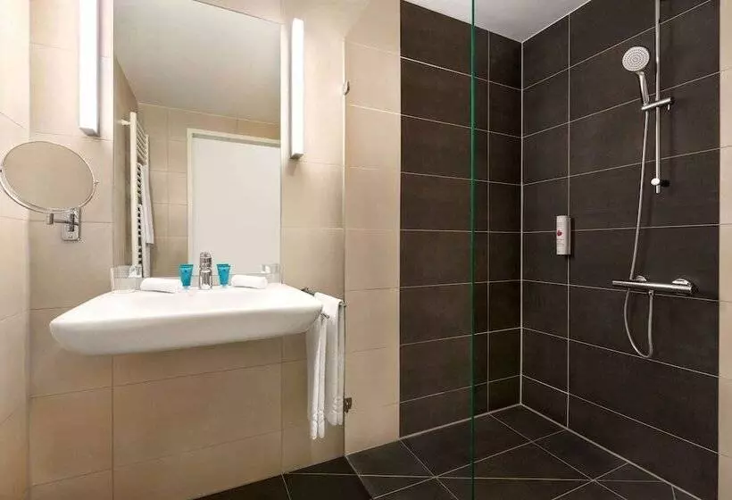 Hotelli Wyndham Garden Munich Messe