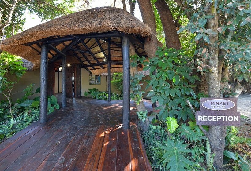 هتل Zambezi Mubala Camp