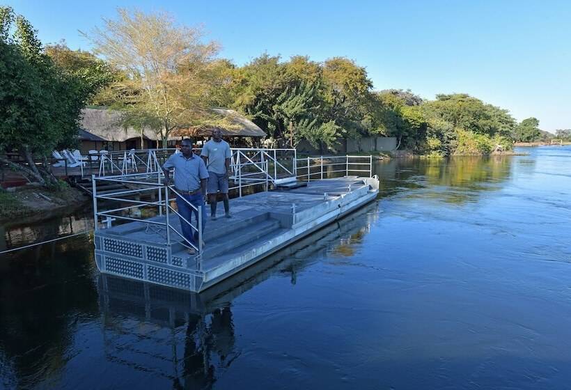 هتل Zambezi Mubala Camp