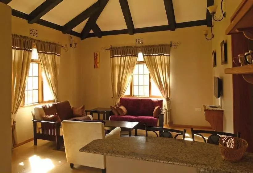 Milimani Cottages