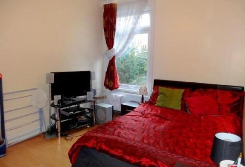 بنسيون Regent Guest House