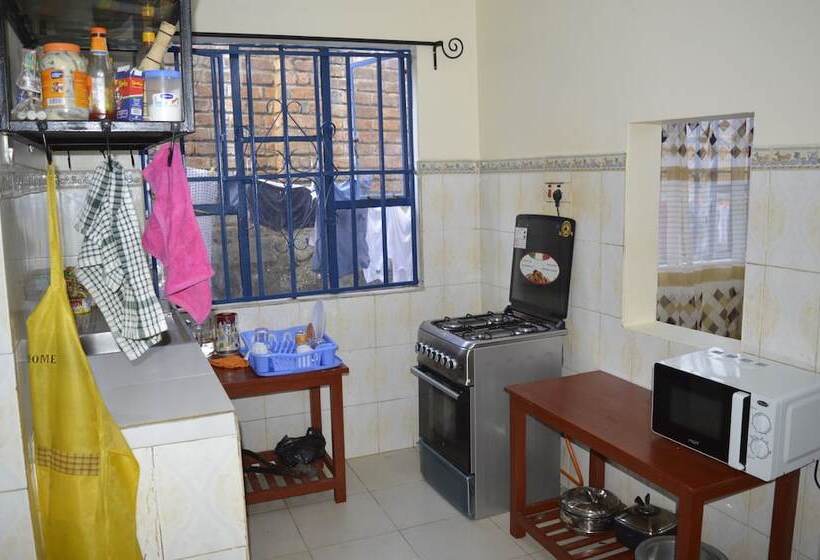 펜션 Swahili Home Stay