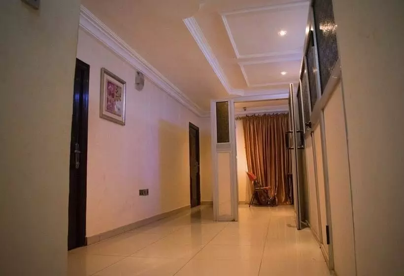 پانسیون Taverna Guest House