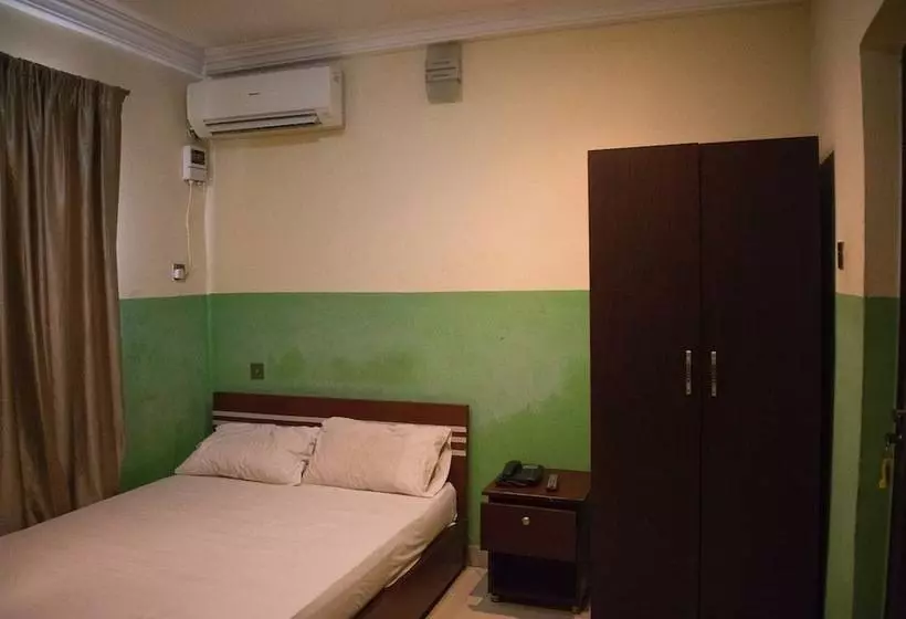 پانسیون Taverna Guest House