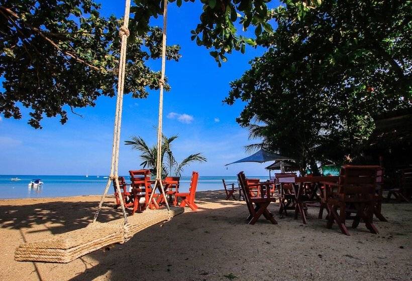 Bandon Beach Bar & Hostel   Adults Only