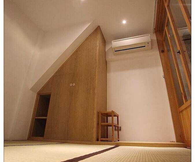 تختخواب و صبحانه Antsu