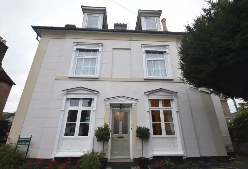 Aamiaismajoitus (B&B) Gordon House