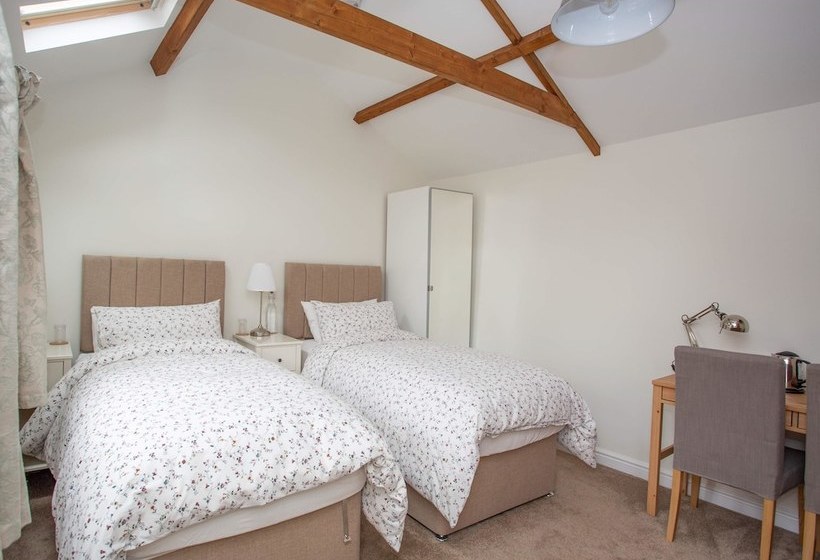 Forge House Yaxham Bed & Breakfast