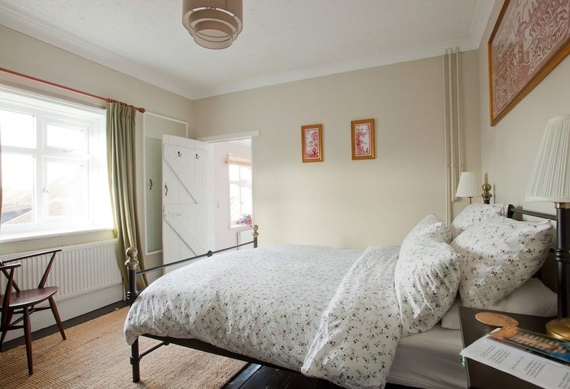 Forge House Yaxham Bed & Breakfast