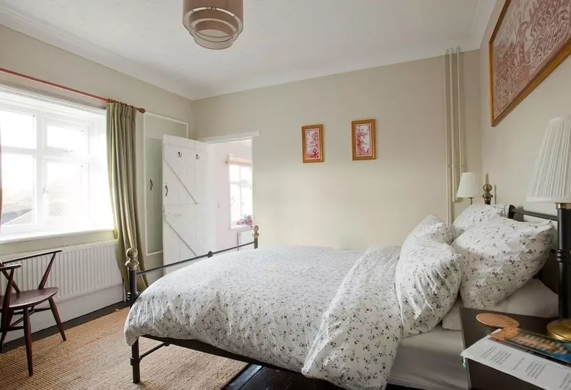 Forge House Yaxham Bed & Breakfast