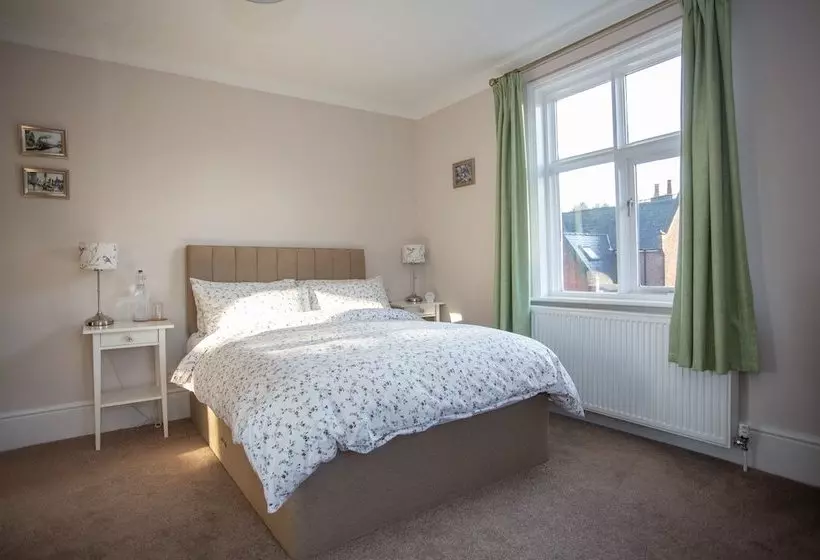 Forge House Yaxham Bed & Breakfast