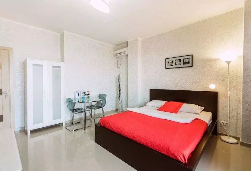 Hotelli Amosov S House