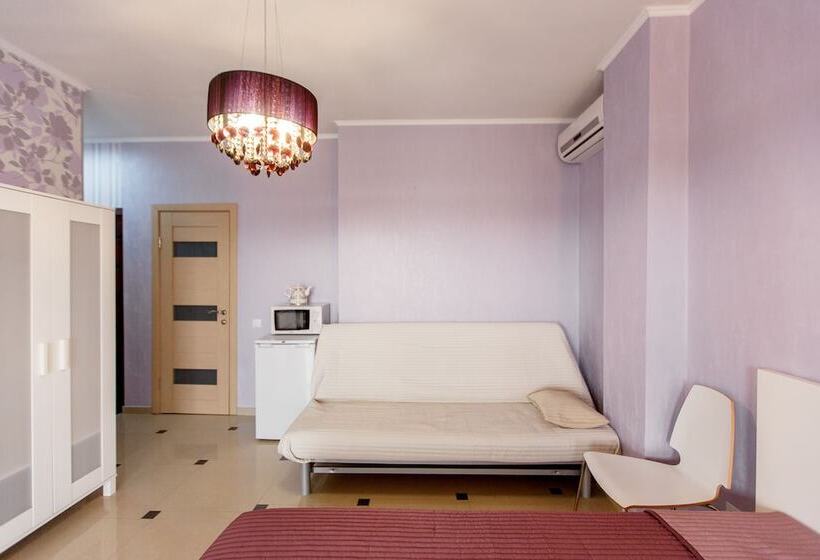 فندق Amosov S House