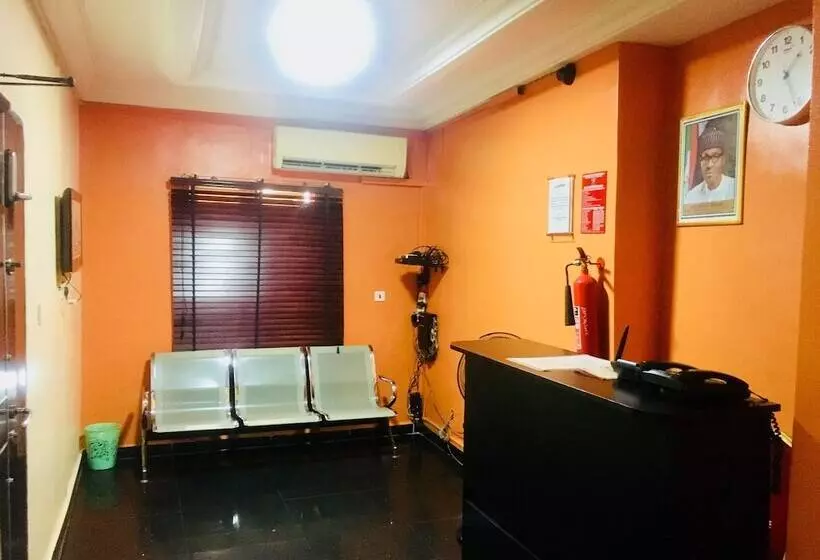 Esporta Hotel Yaba