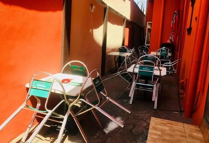Esporta Hotel Yaba