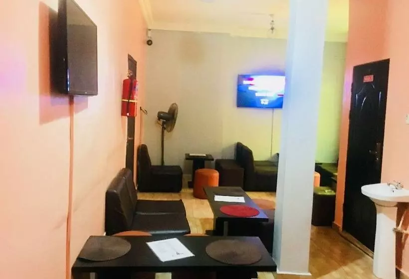 Esporta Hotel Yaba