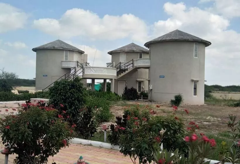 ホテル Hiriz Gorewali Resort