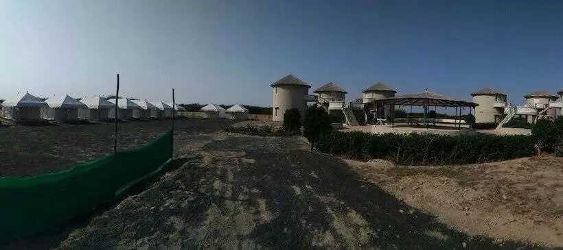 ホテル Hiriz Gorewali Resort
