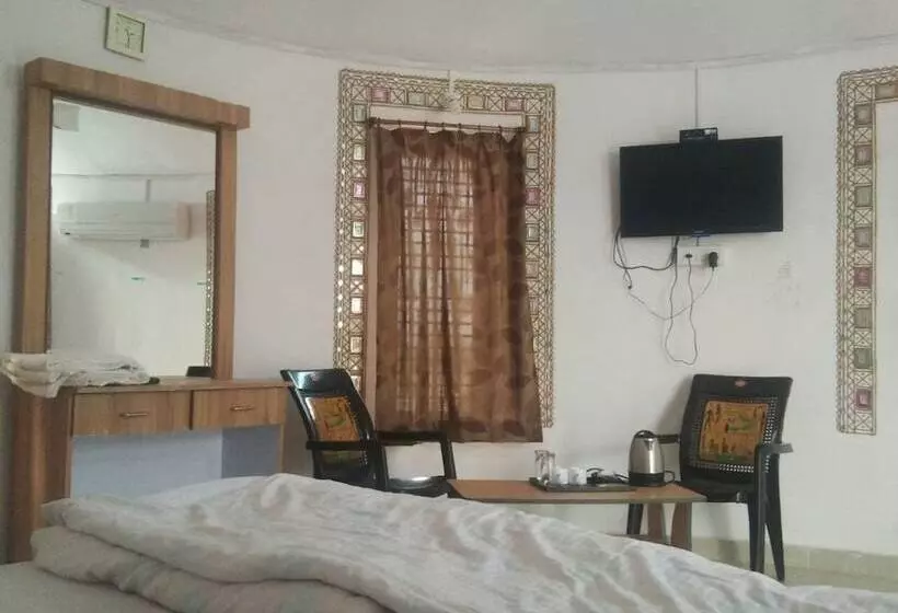 ホテル Hiriz Gorewali Resort