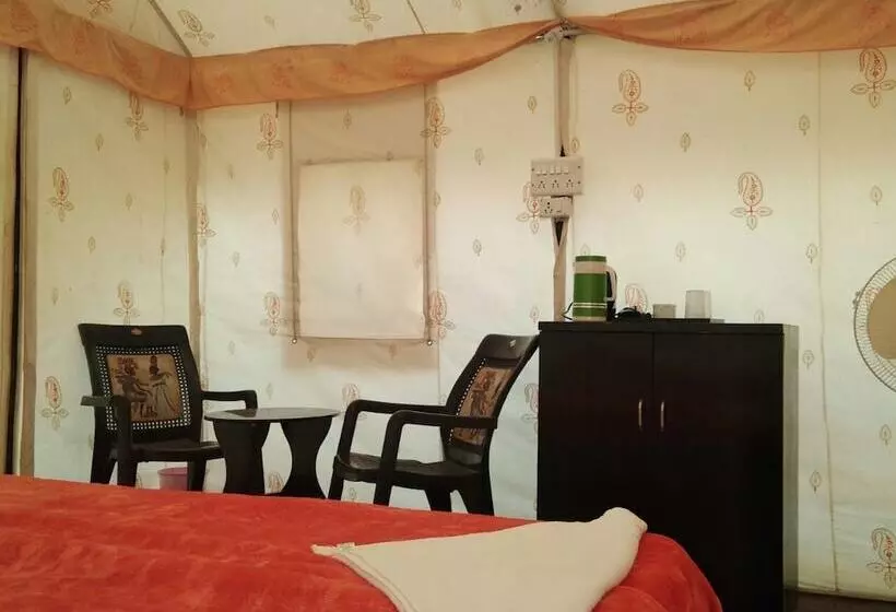 ホテル Hiriz Gorewali Resort