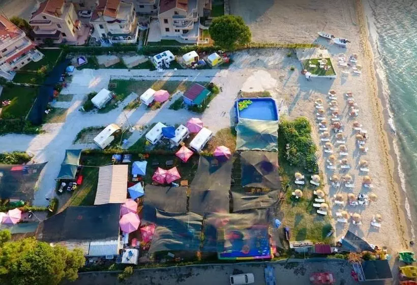 هتل Mola Camping