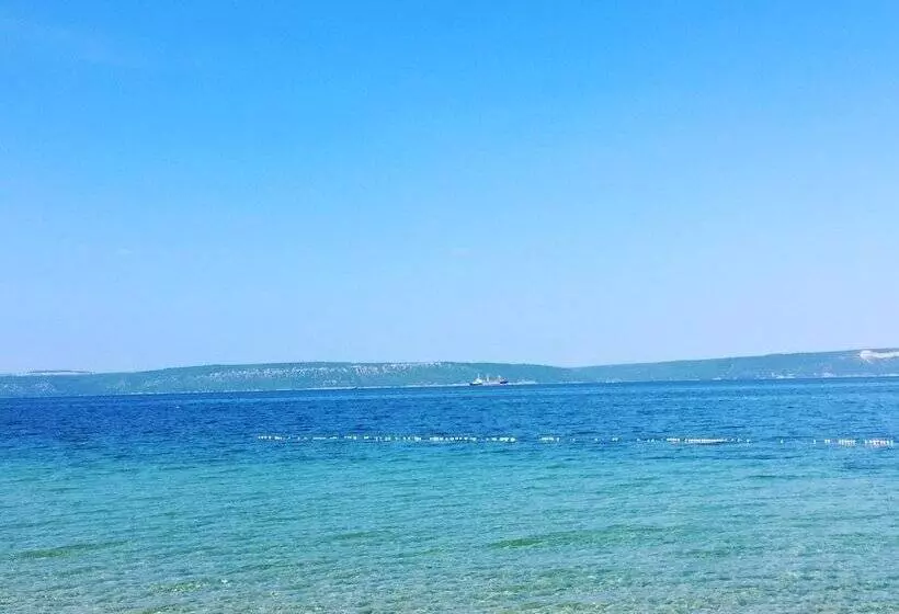 هتل Mola Camping