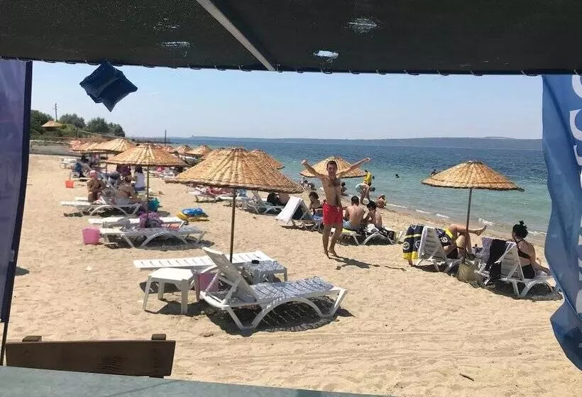 هتل Mola Camping