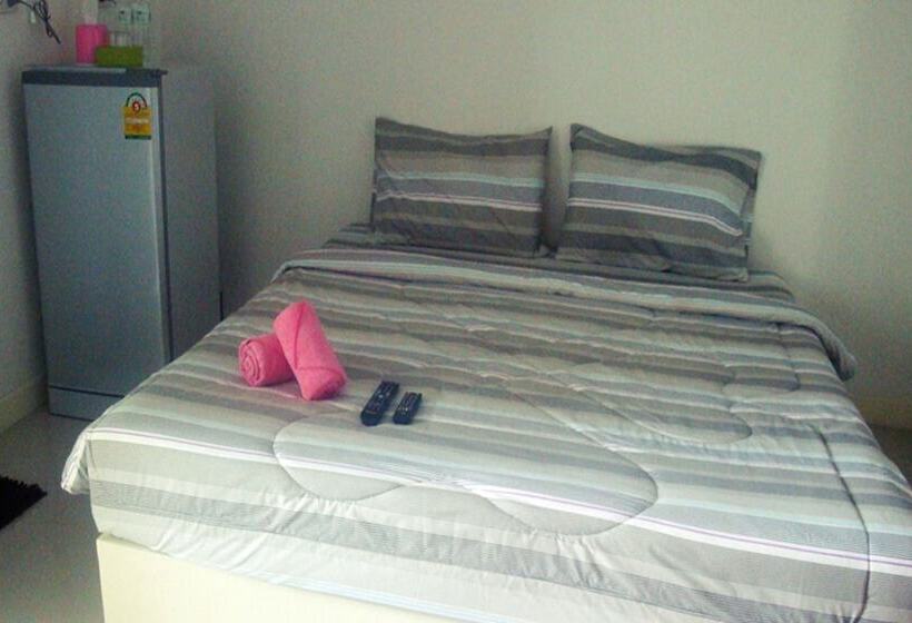 בית מלון כפרי Panyaah Mantion