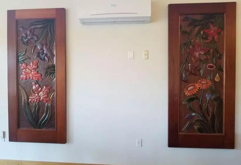 هتل Richardson Serenity Villa