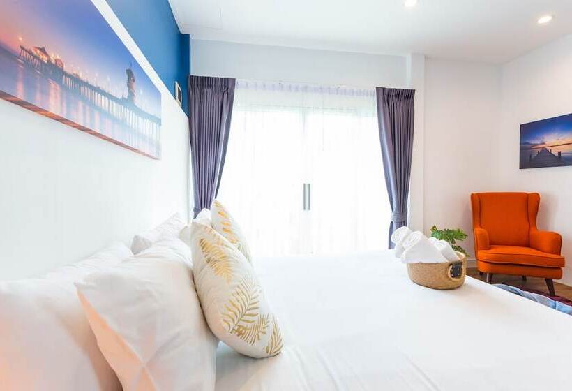 Hotel The Seaton House Phuket