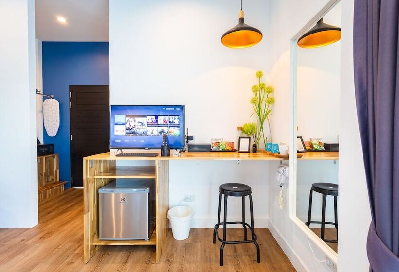 Hotel The Seaton House Phuket