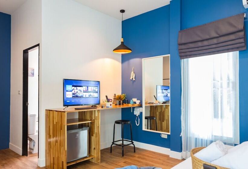 Hotel The Seaton House Phuket