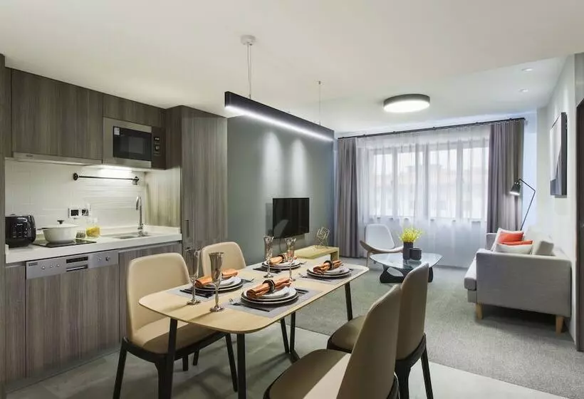 Ln Residence