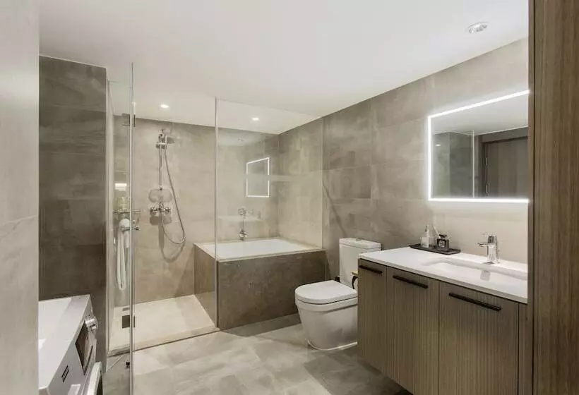 Ln Residence