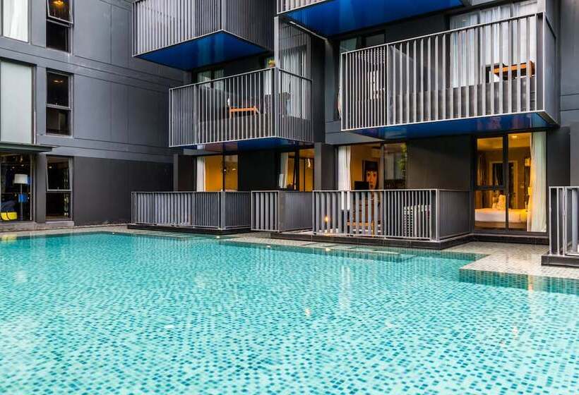 The Deck Condominium By Lofty