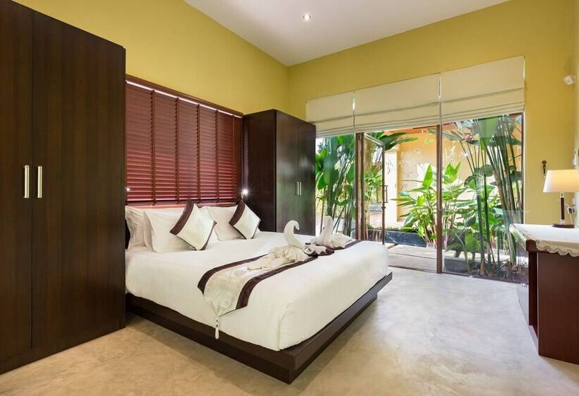 Generous 6br Balinese Pool Villa Sophia