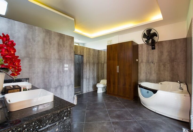 Generous 6br Balinese Pool Villa Sophia