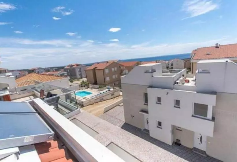 Villa Tina