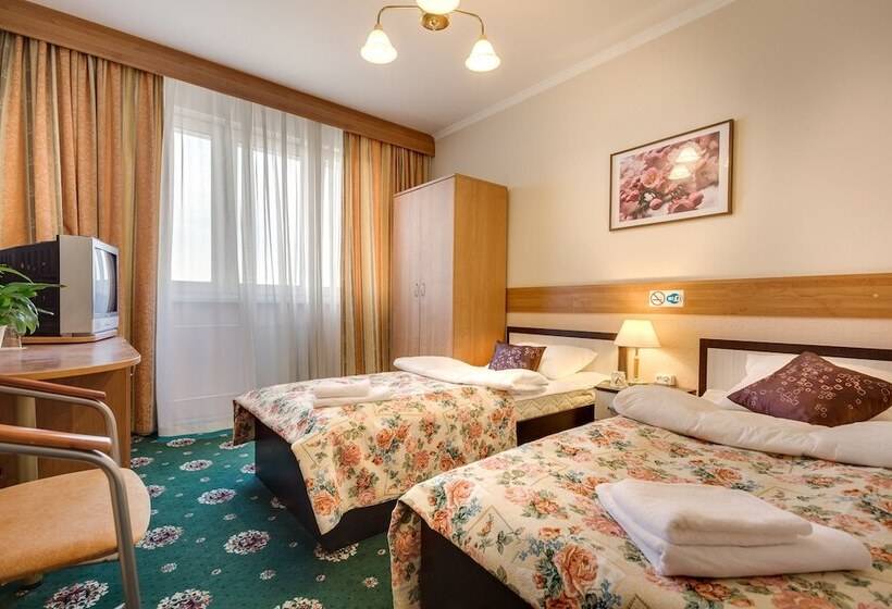 #513 Orekhovo Apartments With Shared Bathroom