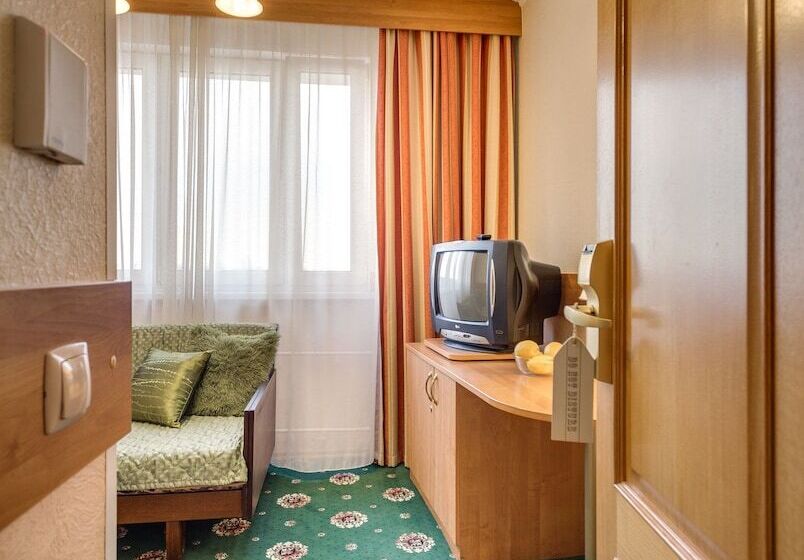 #513 Orekhovo Apartments With Shared Bathroom