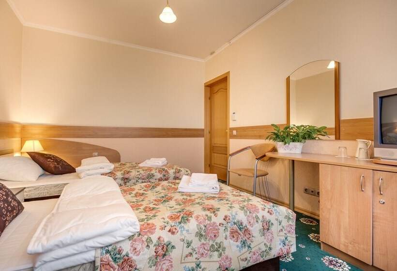 #513 Orekhovo Apartments With Shared Bathroom