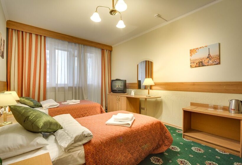 #513 Orekhovo Apartments With Shared Bathroom