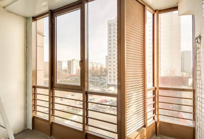 #513 Orekhovo Apartments With Shared Bathroom