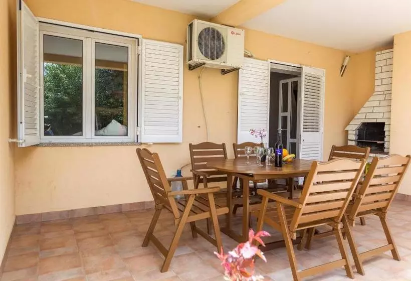 Apartments In City Center Ani