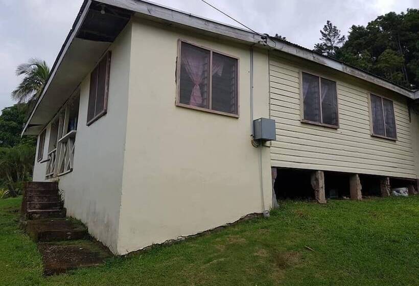 Bed and Breakfast Navutovuto Accommodation