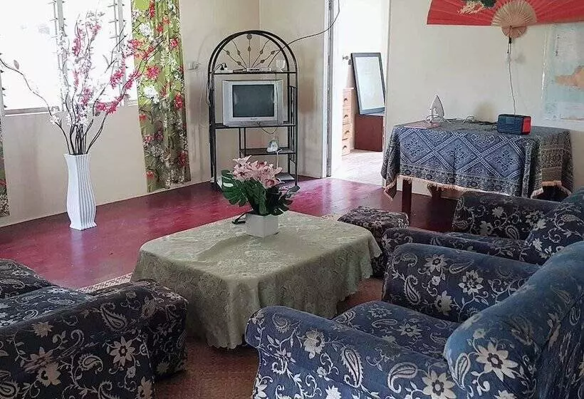 Aamiaismajoitus (B&B) Navutovuto Accommodation