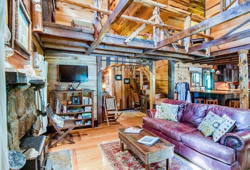 Butterfly Hollow B&b