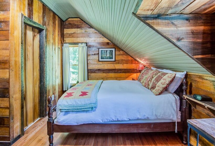 Butterfly Hollow B&b